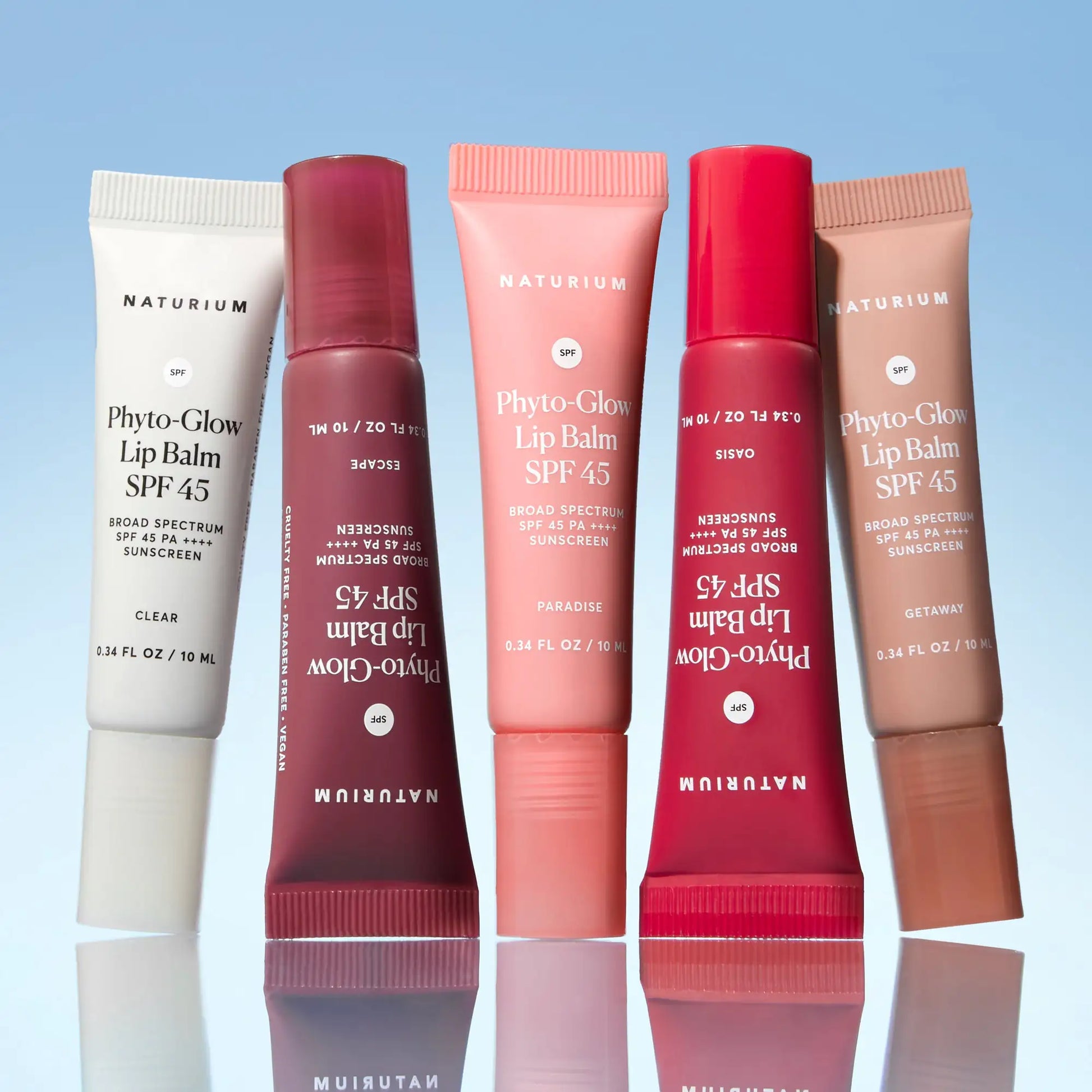 phyto-glow-lip-balm-spf-45-getaway-i7 phytoglowSPF_6428-crop_cde1553e-6f3e-4726-9686-a6dd715ed7c9.webp